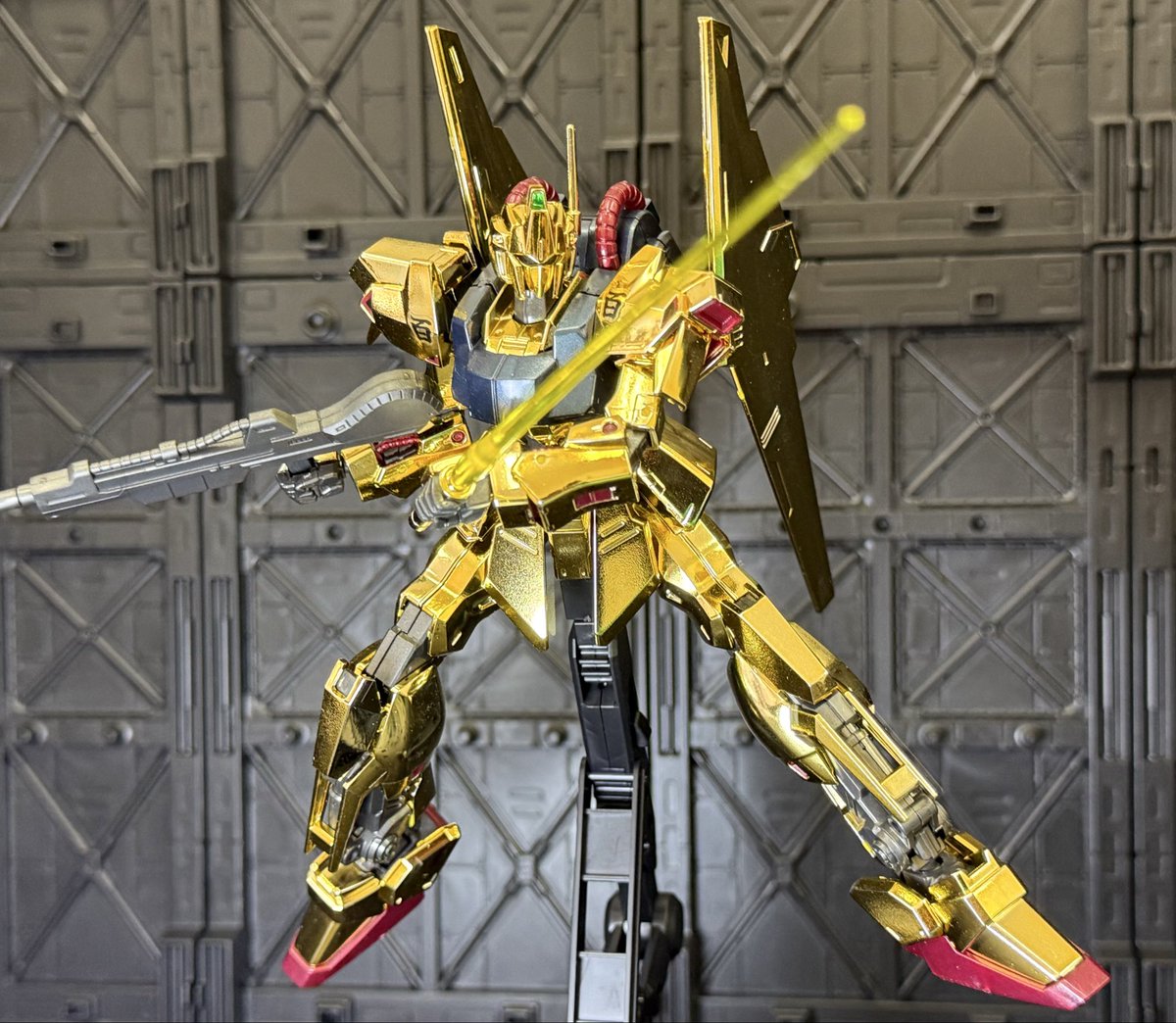 fPCzSC9's tweet photo. 練習21作品目のHG百式😇 グリプス戦役 😇✨✨✨✨✨✨✨
#グリプス戦役
#ガンダム　#ガンプラ
#zガンダム
#百式
#ガンダムベース限定 https://t.co/3DKi7N2Jk4