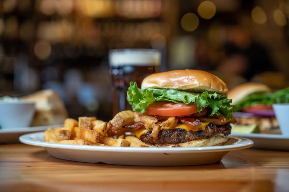 winkinglizard's tweet photo. 🍔 It’s National Burger Day…and the timing couldn’t be better🍔

Tonight’s Burger Night Special = the perfect excuse to celebrate.
Get a 1/2 lb burger &amp; fries for just $10 every Thursday after 3pm! 🔥

#BurgerNight #BurgerSpecial #NationalBurgerDay #WinkingLizard #LizardNation https://t.co/TG0Yrlm5pe