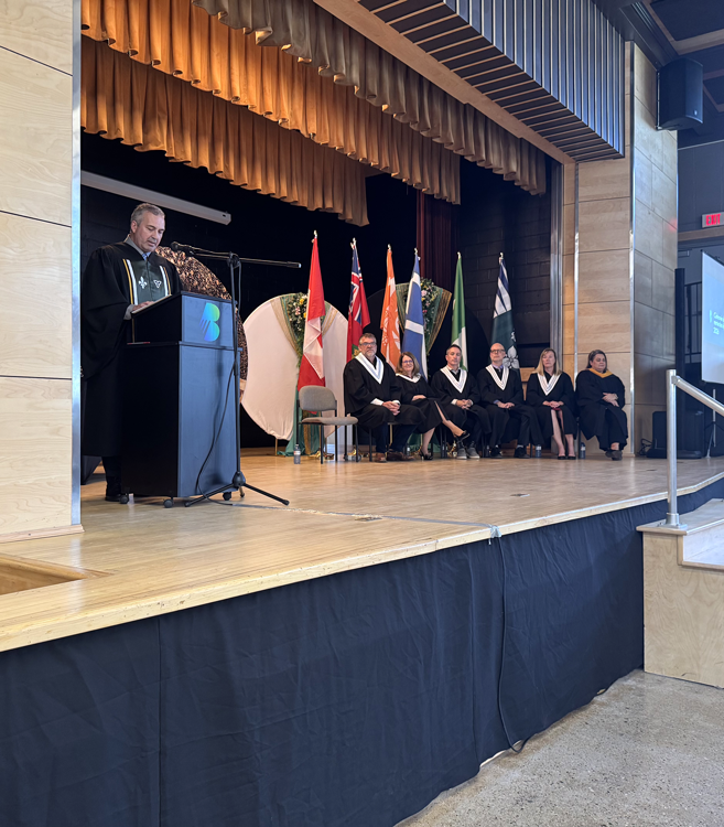 collegeboreal's tweet photo. C’est le grand jour pour nos finissantes et finissants de Kapuskasing et de Hearst!
Félicitations pour ce nouveau chapitre qui commence! On croit en vous! 📘✨

#RemiseDesDiplômes #Kapuskasing #Hearst #Boréal2026 https://t.co/g2SrDTeWYW