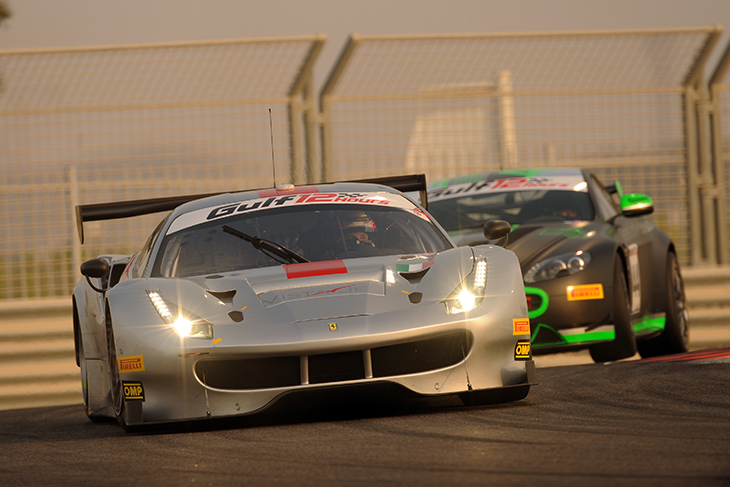 kariki81's tweet photo. 【FIA GT3-044-1 20年ぶりの復活】
🇮🇹Ferrari 488 GT3

心臓部として3.9LのV8ツインターボ
'F154CB'を搭載し、大転換を図る
ギアボックスも458の縦→横にして
コンパクト化、床下空気の効率化を実現

2016年のセブリング12h及び
オーストラリアGT王者,アブダビ
ガルフ12hを優勝を果たしている https://t.co/WB72dDyUPn