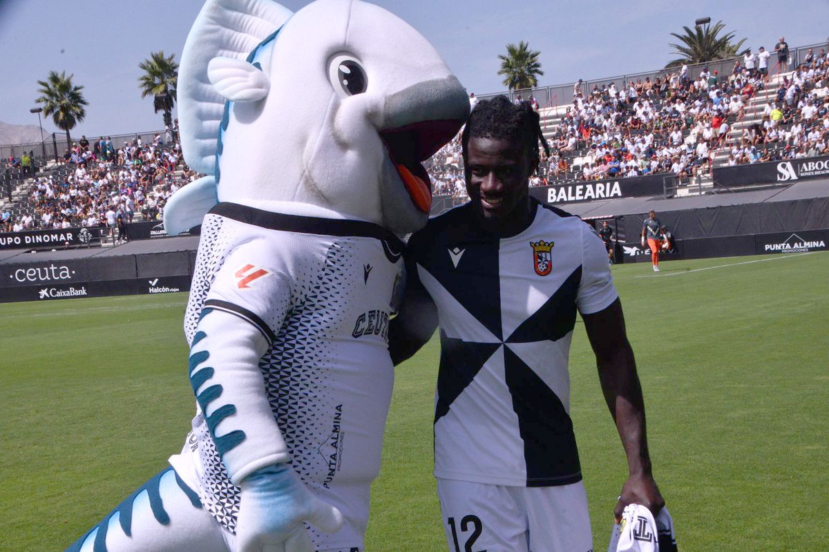 Caballati_Ceuta's tweet photo. ¡Hola, @AlbaceteBPSAD! Tengo muchas ganas de volver a ver a mis amigos Samu y Quecete. Haz realidad un reencuentro en el #Murube para terminar la temporada ☺️🙏
#ADCeutaFCAlbacete
#SiempreADCeutaFC 🤍🖤
#CaballatiQuecete 🐟🤝🦇 https://t.co/REU4sY0YoL
