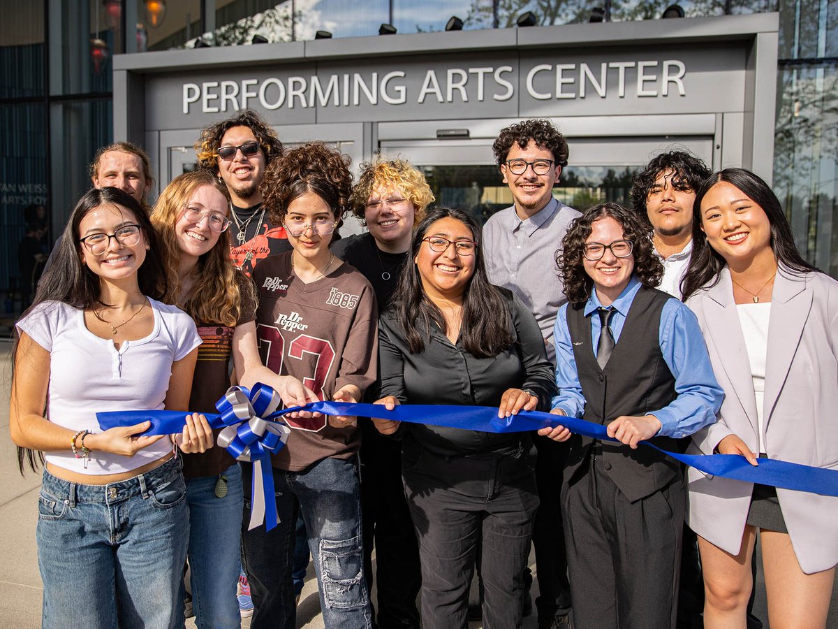 CSUSBNews's tweet photo. The 20s stand out as a decade of resilience.🐾 

From changing to virtual courses during a pandemic to launching the state's first School of Entrepreneurship
Coyotes have never stopped defining their futures.

Read More: https://t.co/2q3kBstr7d
#Boldvision #CoyotePride https://t.co/835YYz3ymS