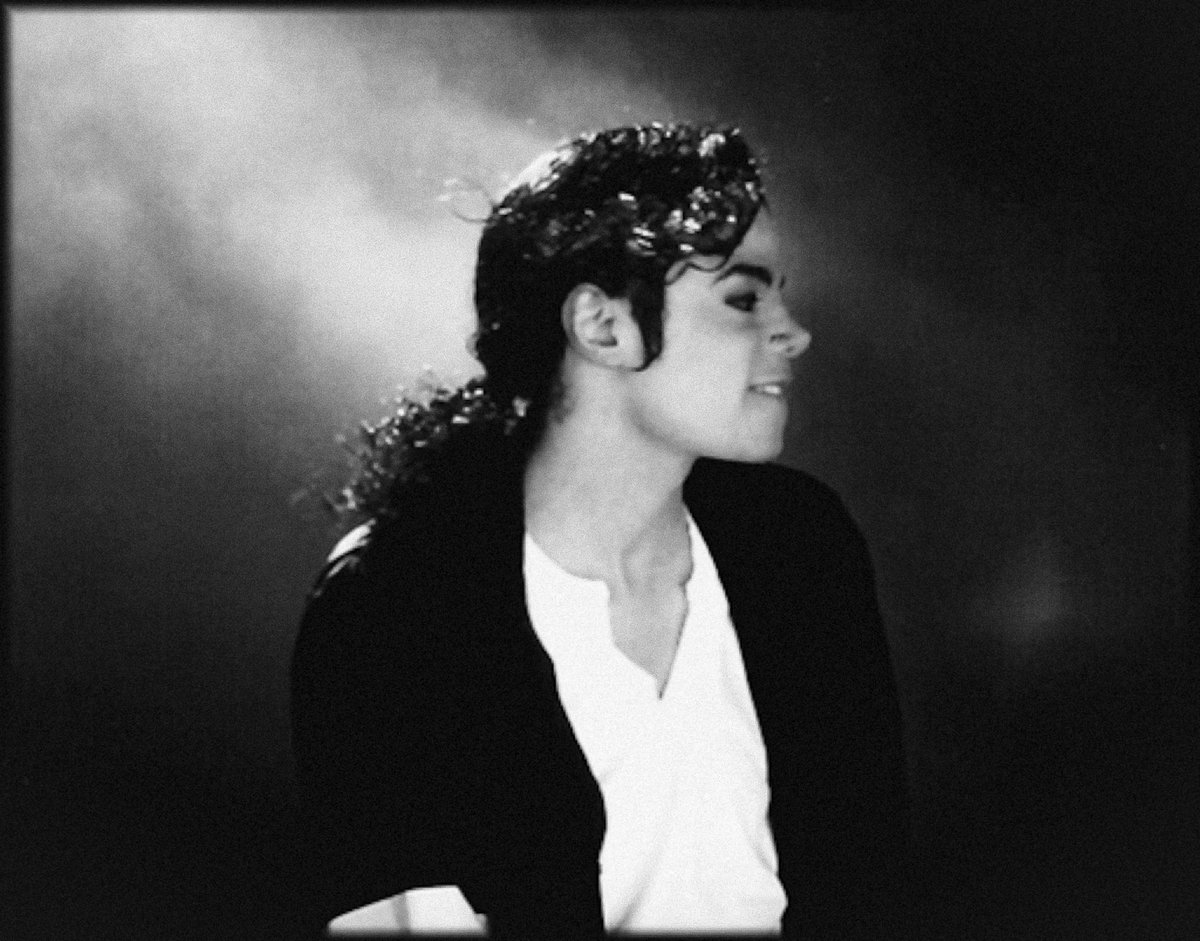captaineomjjx's tweet photo. Michael Jackson, 1991 https://t.co/dXcKFdcM7z