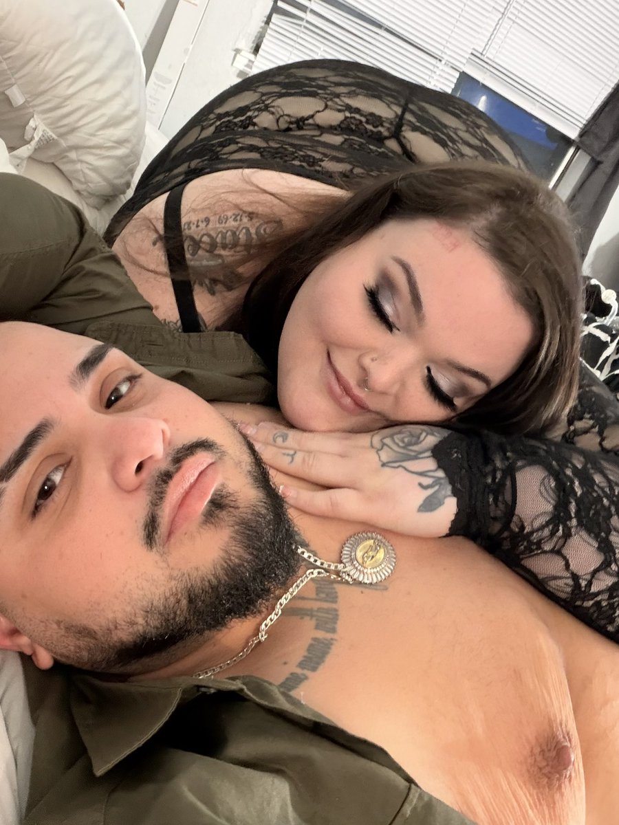 transdaddydev's tweet photo. Mommy and daddy said to behave yourselves and stop jacking off 30 times a day 

Go learn a trade matter fact go paint 

You’re not allowed into our world if I don’t let you 🥷🔥🙂‍↕️🎥😈 

I love you  fat momma  slobbaaaaa 🥵 https://t.co/ULpD0QmIGf