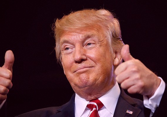 RubyRose11109's tweet photo. Stocks are up, oil prices are shaky after reports that the US and Iran may have a deal — just waiting on Trump's approval. https://t.co/EgBGdah4u1 https://t.co/Bh107Gqcl6