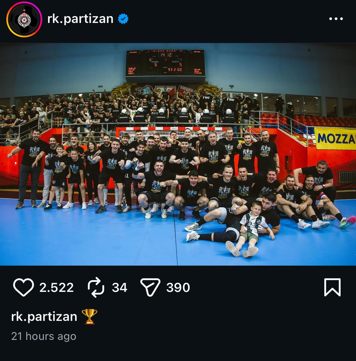 RedStarFamily tweet media