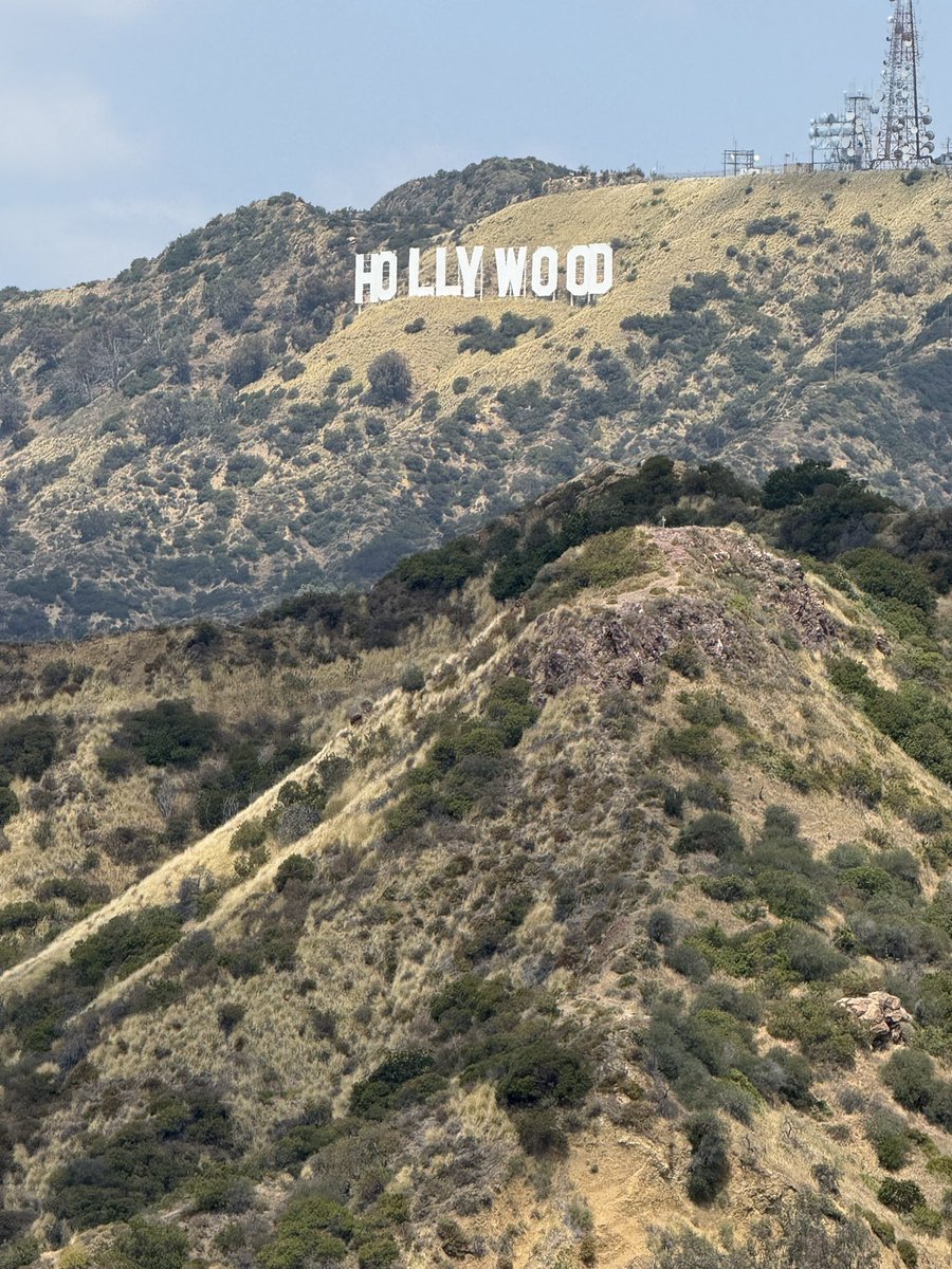 J_OuthouseJr4's tweet photo. @UCLAFootball @UCLAFBRecruit @StoolWestwood 
I Need all the UCLA Fans to let my Boy @coltonnussmeier know how Special WestWood is! It’s an Easy choice My Boy! Come West and Change the Game 🐻 #Tx2Cali https://t.co/v6ioCnX9kG