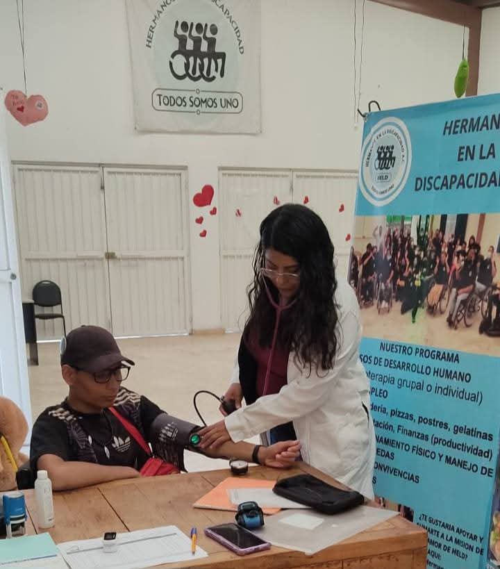held_ac's tweet photo. CONSULTAS MÉDICAS en #HELD A.C. Gracias a la #FUNDACIONDELDRSIMI
Excelente atención de la Dra. Alejandra Villegas
En #HELD fomentamos la #SALUD como un DERECHO FUNDAMENTAL de TODOS.
#ALIANZA.
HELD Y SIMI a beneficio  de las PERSONAS con DISCAPACIDAD para una MEJOR CALIDAD DE VIDA https://t.co/BWUcb7PUeu