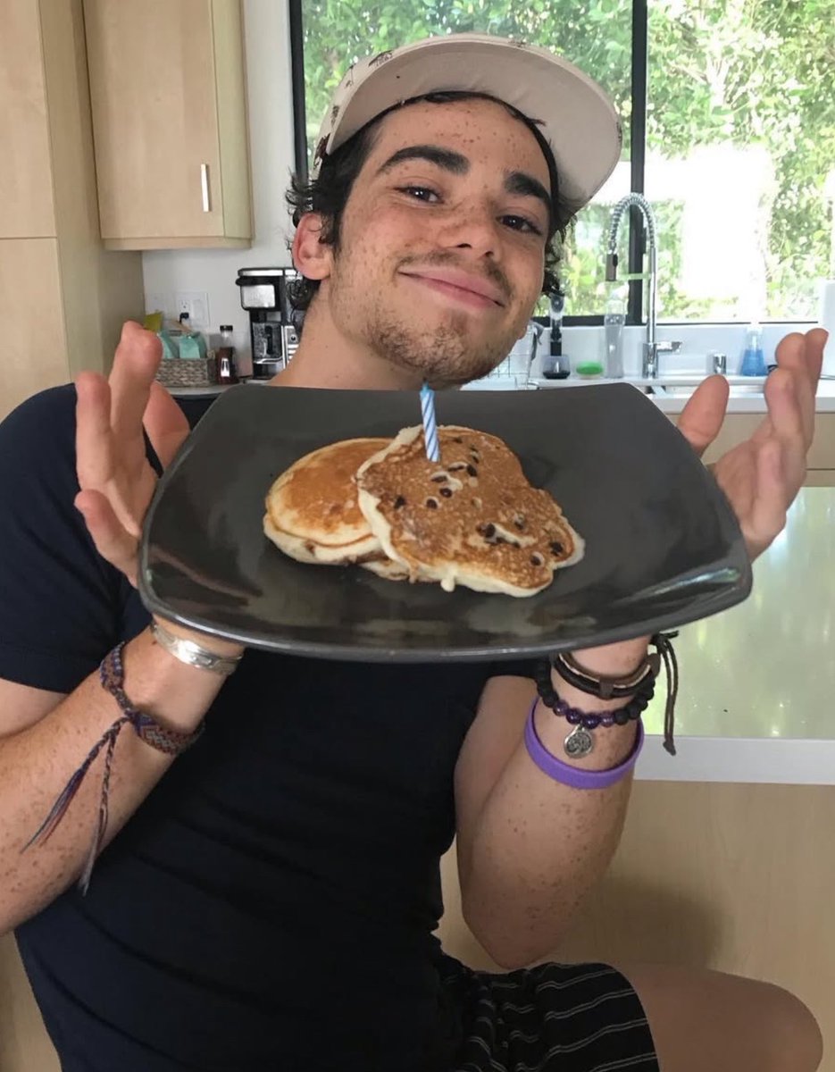 solelynostalgia's tweet photo. happy heavenly birthday, cameron boyce 🤍 https://t.co/IJygllDkho