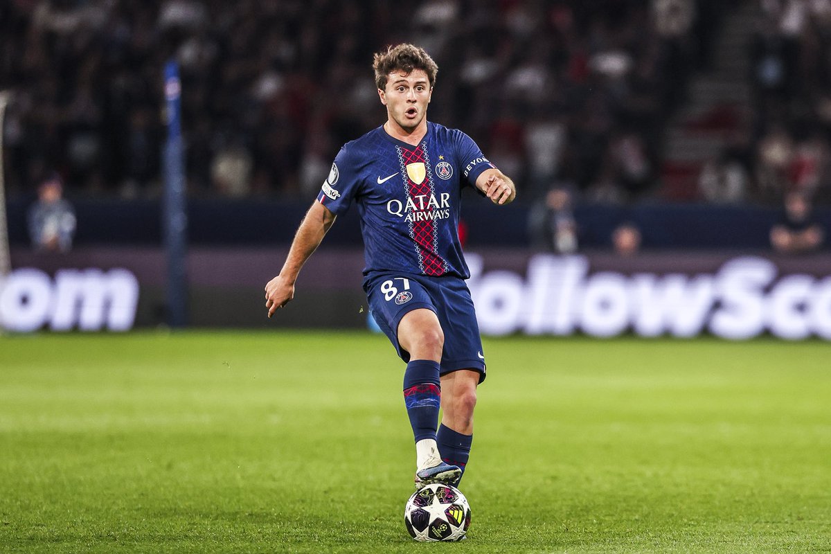 MadridUniversal's tweet photo. 🚨 BREAKING: Florentino Perez wants João Neves at Real Madrid.

— @COPE https://t.co/6kxTT48Y1J