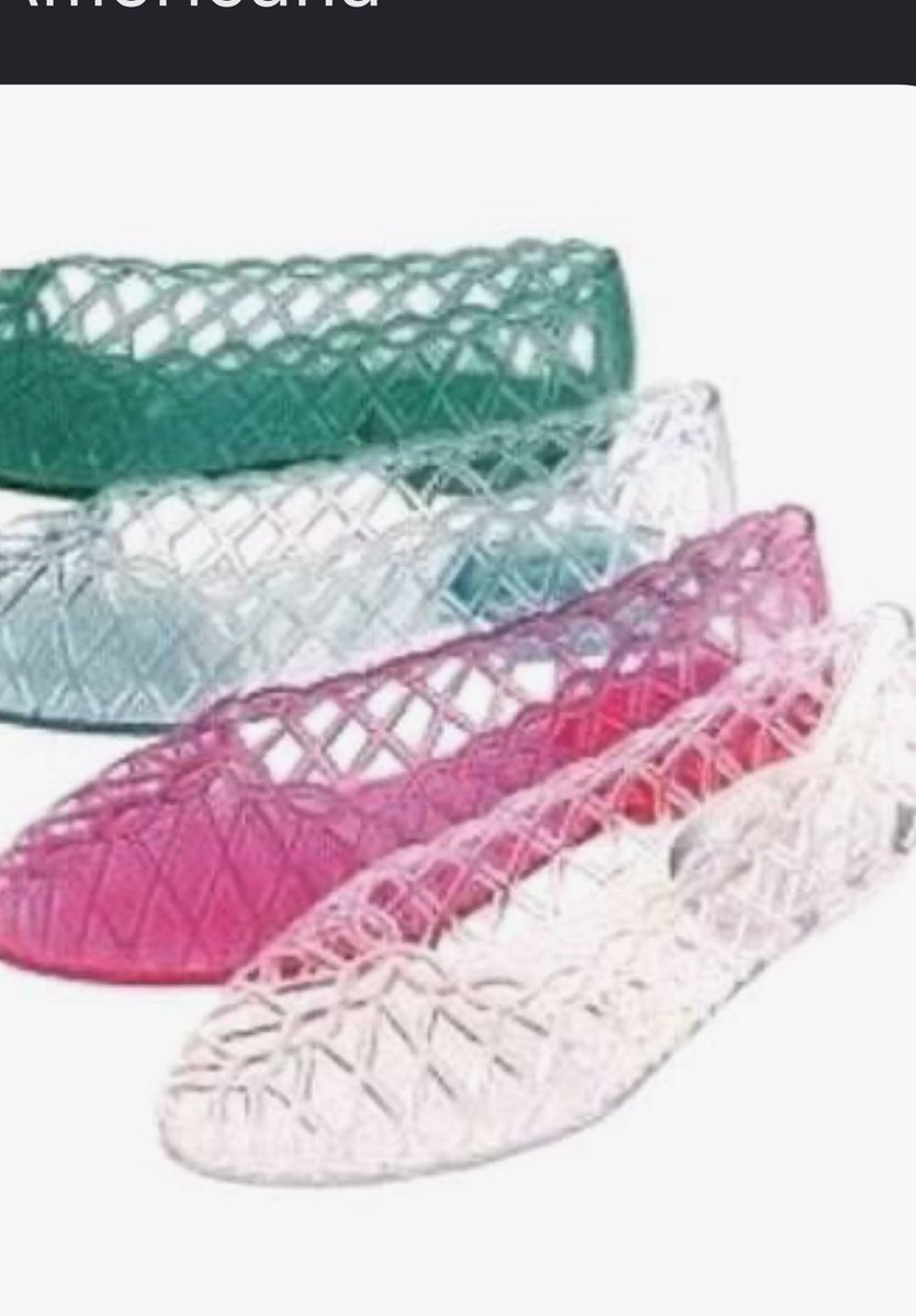 GelatoHtx_'s tweet photo. Idk the brands but I called them jellies and the 2nd was beauty supply shoes 

hated the jellies though had a pair gave em away https://t.co/kOgXMOkLEx