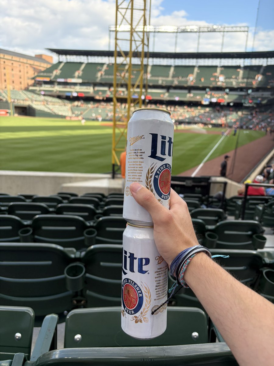 CFCshawnn's tweet photo. #opacyfreebeer (I paid for one) https://t.co/45NAdbhwO6
