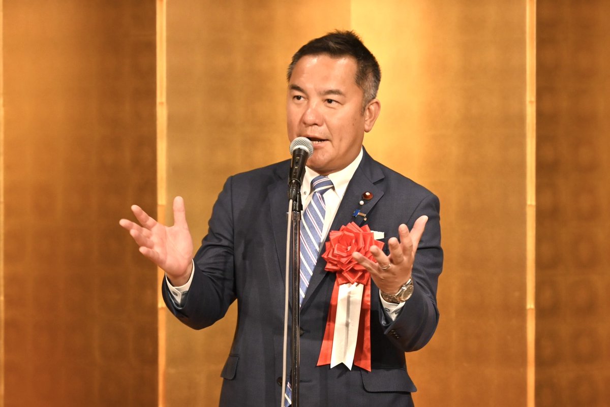 eikeisuzuki's tweet photo. 日台防災官民セミナーが盛大に開催され、日台の防災対話が再開しました。昨年、事務局長をつとめる台湾政策検討ＰＴでまとめた提言において再開と定期開催を提案しており、同年９月の台湾訪問の際に台湾側と合意したものなので、私としても自分事のように嬉しく思います。レセプションに出席・挨拶。

夕方は、フィリピンのマルコス大統領による国会演説に参加。今月最初にフィリピンを訪問し、大統領と面会をさせていただいた。

その後、高市総理との首脳会談は、両国パートナーシップの格上げ、ＧＳＯＭＩＡ（軍事情報包括保護協定）締結に向けた交渉開始など安全保障分野、パワーアジアを活用した石油備蓄実現など大きな成果。

https://t.co/XbTtiqV5ZN

特に、私が以前から主張していますが、ＡＳＥＡＮとの経済連携の強化（協定改定）が盛り込まれたことは大変有意義で、経済的威圧への対応や重要鉱物確保の重要性がます中。日ＡＳＥＡＮの経済関係を強化することは今まさに極めて重要です。

この日、朝一は、事務局長をつとめる日本成長戦略本部で提言案について説明。たくさんの建設的な意見をいただきました。その後、幹事を務める衆議院憲法審査会。テーマ出しとして各党が意見を述べ、我が党からは、９条、合区などについて意見。

この日は、理事をつとめる衆議院総務委員会で郵便法等の改正案審議、理事をつとめる衆議院東日本大震災復興・原子力問題調査特別委員会での大臣所信に対する質疑、にそれぞれ出席。一日に３つの委員会の審議。