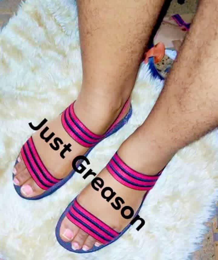obizzles's tweet photo. Day 13 of 100

Raising 3.5m in naira for my son's correctional surgery by selling 400 pairs of my handcrafted footwear.

Order a pair of this unisex knockabout sandals for you and your loved ones to support this mum ona mission 🙏

Prize 6000 naira only
Holla💕💕💕 https://t.co/MhWAIvapVe