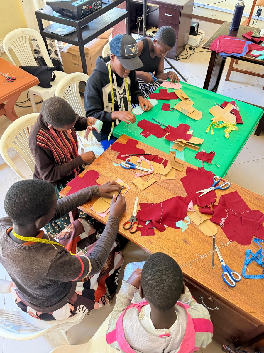 pcuganda's tweet photo. In Uganda, many girls face period poverty due to limited access to sanitary pads. Peace Corps Health Volunteers teach communities to make RUMPS (Reusable Menstrual Pads) — washable, low-cost pads made from local materials that help keep girls in school and reduce stigma. https://t.co/5yKAXX5R5f