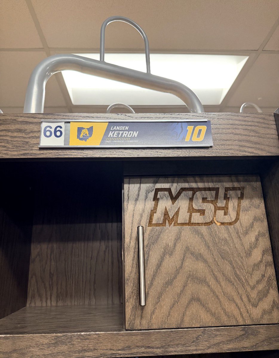 landenk33's tweet photo. Had a great visit today at MSJ! Thank you @CoachHopperton @CoachScottRaber @coachtmsj !!! https://t.co/K0QpojIIul