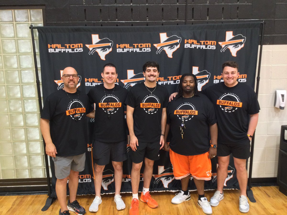 SeeCoachMoore's tweet photo. @haltom_hoops @letitflygabe @BirdvilleISD Thank you coaches! Couldn’t do it without you!! https://t.co/ZlgfYQf5hX