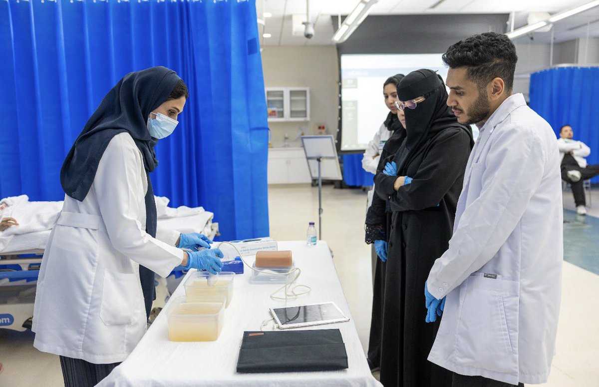 GelB4Tell's tweet photo. 2/
The workshop brought together passionate learners and faculty in an interactive environment focused on REAL pediatric cases 👶🩺

From theory to bedside application, participants gained valuable practical scanning experience. https://t.co/ASPLdiZ7V6