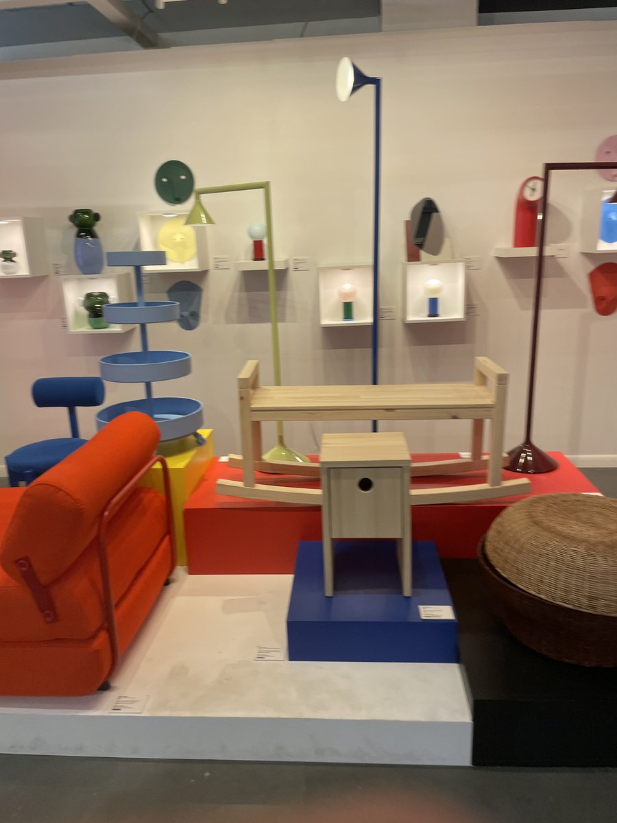ethelmermanstan's tweet photo. investigating ikea https://t.co/QyqxqZsEWw