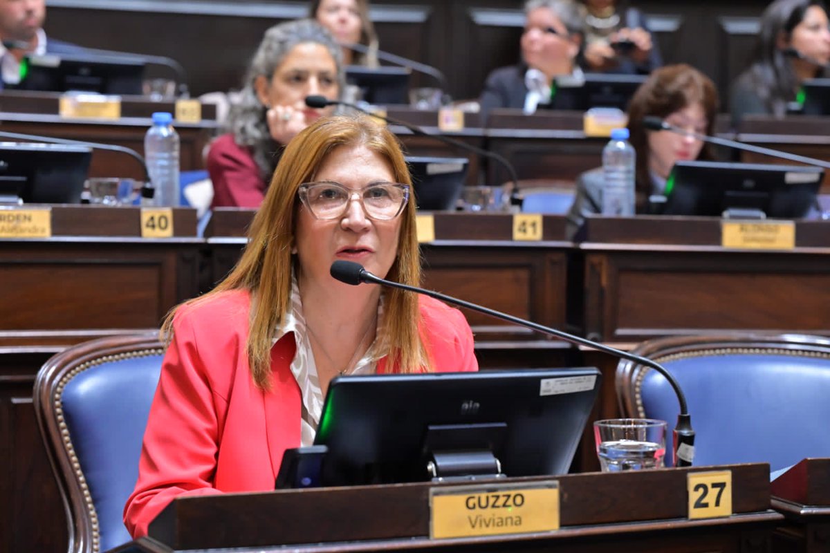 guzzoviviana's tweet photo. En una nueva sesión de @HCDiputadosBA recordé a Evita en un nuevo aniversario de su natalicio.

Como toldense, es un orgullo poder llevar su legado, su obra y su memoria como parte de nuestra identidad y de la fuerza de las mujeres del interior.

Evita nos sigue invitando a soñar https://t.co/875P7rZISw
