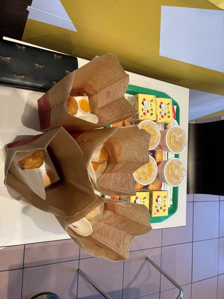 5bansandayo's tweet photo. ちいかわマック朝から来る必要なかった……？ https://t.co/Y0Bn6eSzGn