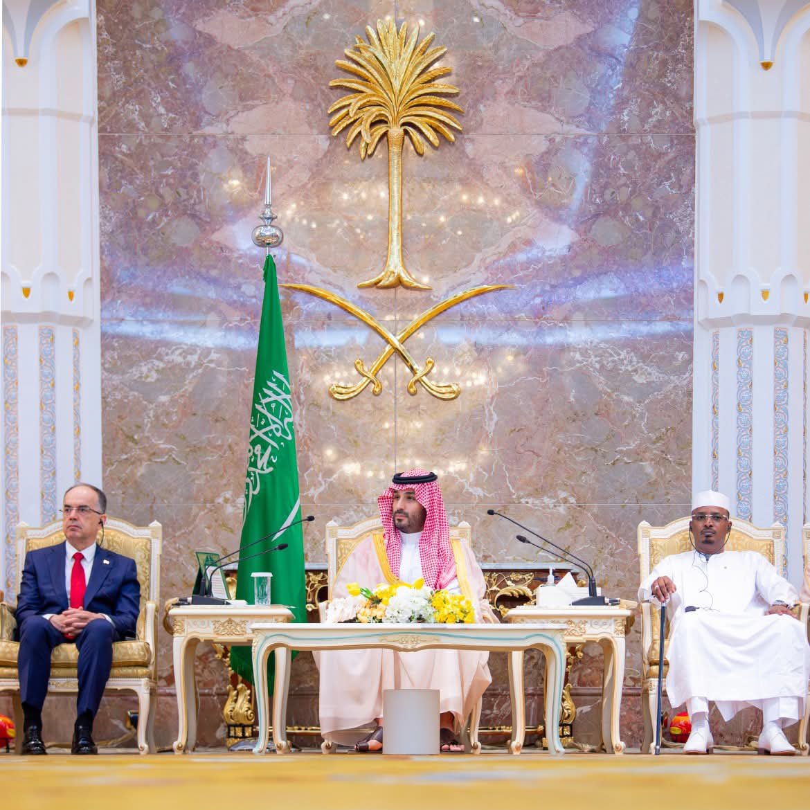 issa_abdourahim's tweet photo. كل عام وأنتم بخير وكل عام #تشاد و #السعودية و العالم بخير 
حج مبرور و سعي مشكور @marechalmidi 
#حج_2026
#مكة https://t.co/r4GBg9B2bv