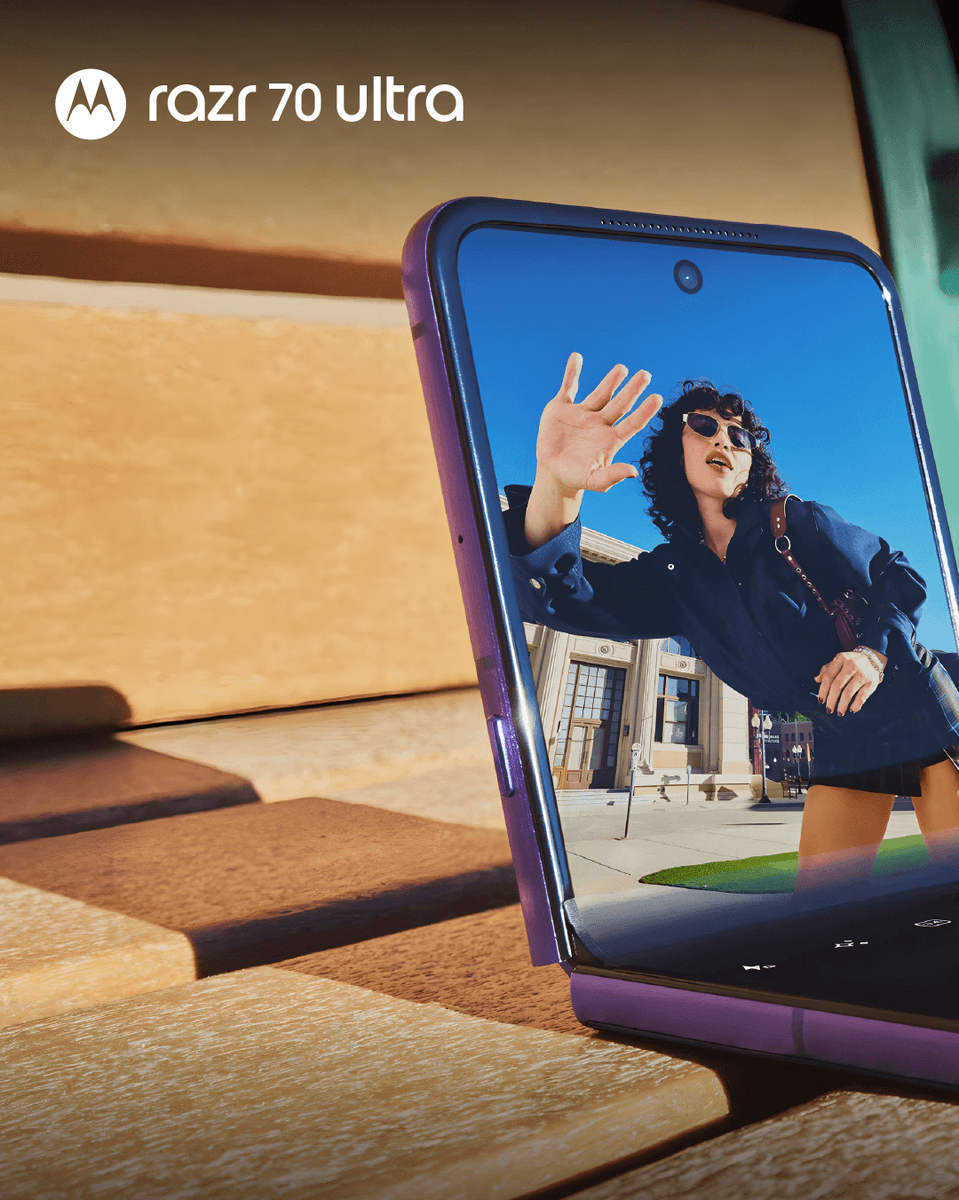 MotorolaCL's tweet photo. El nuevo #razr70ultra con #motoai potencia cada captura para que solo te preocupes de crear. 📸

Encuéntralo en Motorola Stores y https://t.co/PpKFNS5P17

#MotorolaChile #MakeItIconic https://t.co/4P3t7ebYay