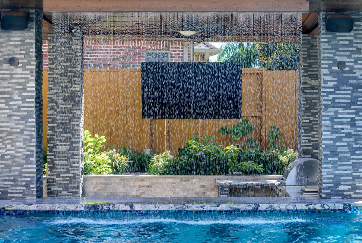 PlatinumPools's tweet photo. Bright, energetic, and modern—that’s the vibe we’re bringing into the heat of June.
#ModernDesign #SummerEnergy #BackyardStyle https://t.co/69XJUAJg0U