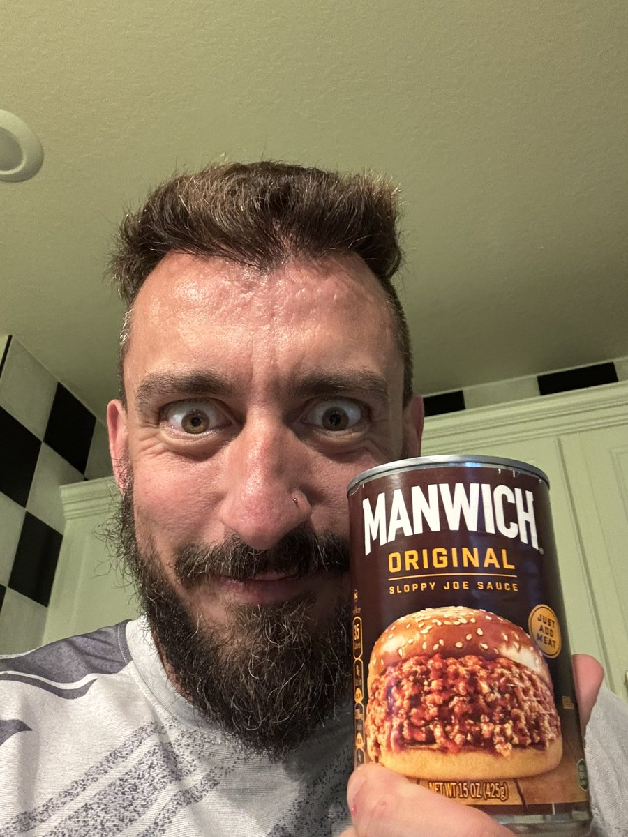 ManceWarner's tweet photo. Sloppy Joe night bud https://t.co/7QyXQCLgGr