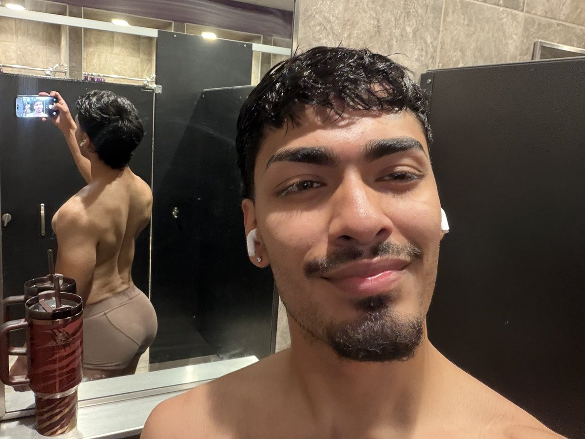 gio tweet media