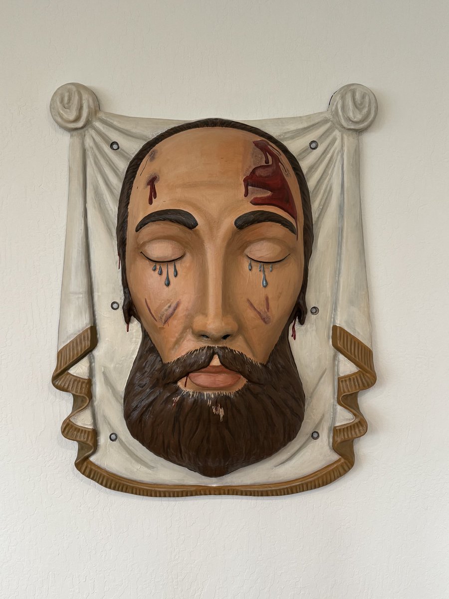 BruceBradldg4t's tweet photo. God Bless you 
I made this 60” X 48” Holy Face for a customer in Nevada. It’s carved out of Spanish cedar. My daughter painted it  Thank you for looking and sharing. 

https://t.co/Z5i6cxZ6Cl
#Rosary   #Catholic   #TLM https://t.co/KcpfDwwKeG