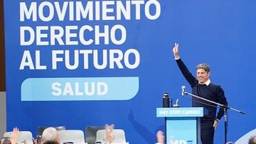 CascallaresPJ's tweet photo. Esta tarde acompañamos al gobernador @Kicillofok en el lanzamiento del MDF Salud junto a miles de compañeras y compañeros de la Provincia de Buenos Aires.

Una alegría que también dijera "presente" en ese acto nuestro equipo de Salud de Almirante Brown con el que compartimos el trabajo diario en el territorio.