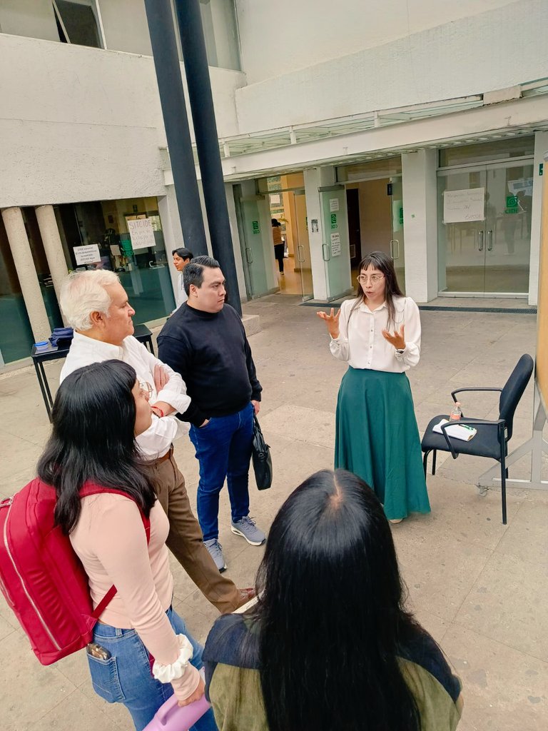 C16678Paz's tweet photo. Feliz de presentar mis avances de investigación de la maestría en el @CIDE_MX! 
A través de un diseño experimental, analizo cómo el sesgo de género de la figura de autoridad afecta la probabilidad de obediencia.

¡Agradecida por los valiosos comentarios! :) https://t.co/5Nn9wyFVG5