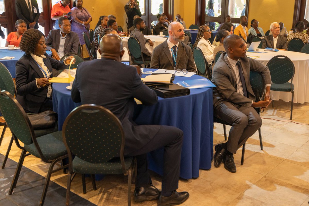 BINUH_UN's tweet photo. À l'ouverture d'une conférence de trois jours « Réussir les élections en Haïti », le Représentant spécial @CGRuizMassieu souligne la nécessité que les Haïtiens puissent voter dans un climat de paix et de confiance, avec la conviction que leur choix sera respecté. https://t.co/k1J1metAzq