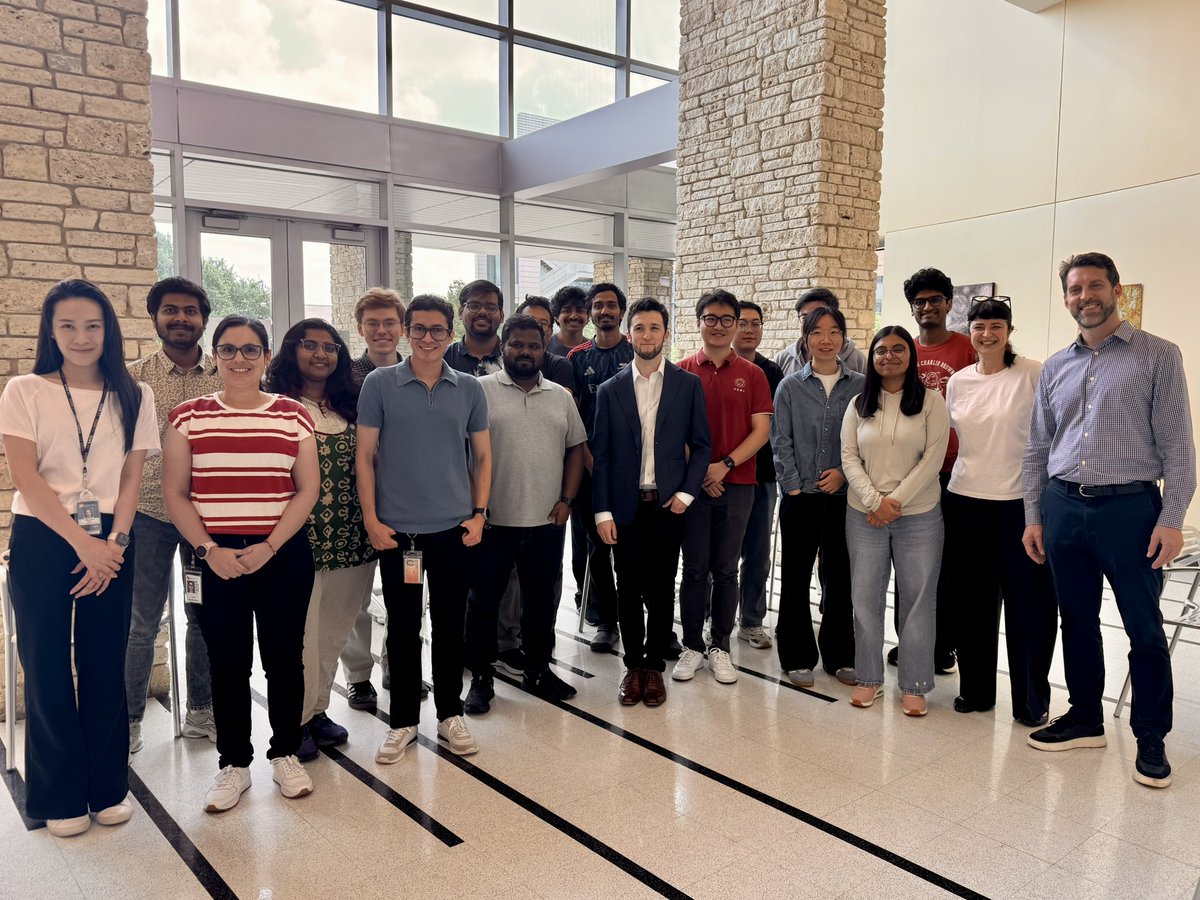 FasanLab's tweet photo. Congrats to newly minted Dr. Bo Couture for earning his PhD degree in Chemistry @UTDallasChemBio !!👏 Bo has developed new biocatalytic strategies for stereoselective C(sp3)-H functionalization via carbene transfer. Congrats Bo and best luck with your career in pharma! https://t.co/Jho5kjzN9X