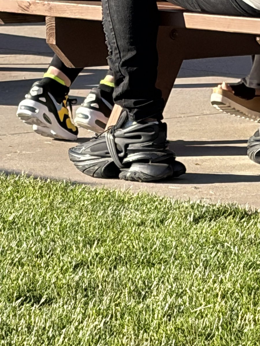 RexilKyle's tweet photo. How UNC get his hands on the space shoe 200s 
#drip https://t.co/m3vmGtfDmC