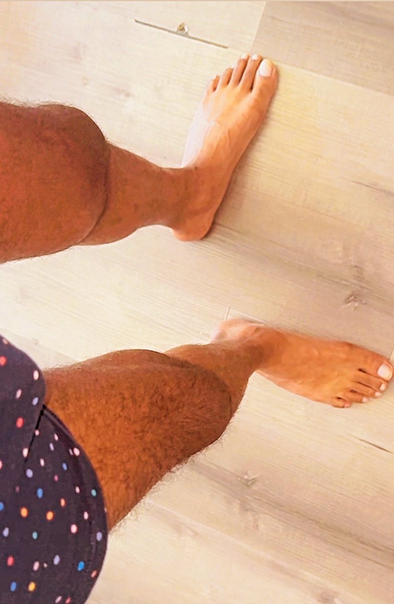 phyllthaprynce's tweet photo. The Man.                       His Feet. https://t.co/qxQRd4dzY7
