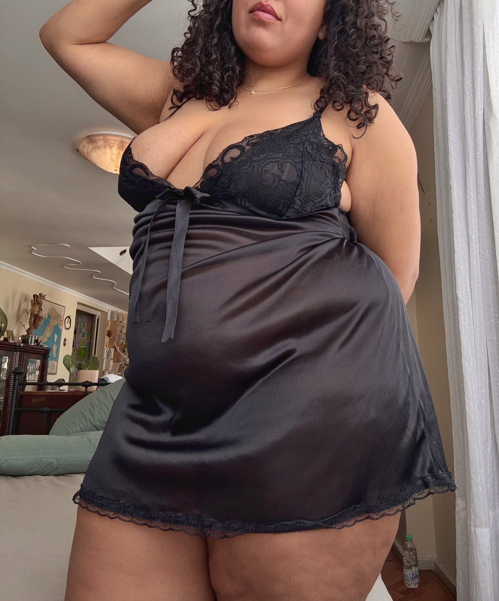 Kiara Curves tweet media