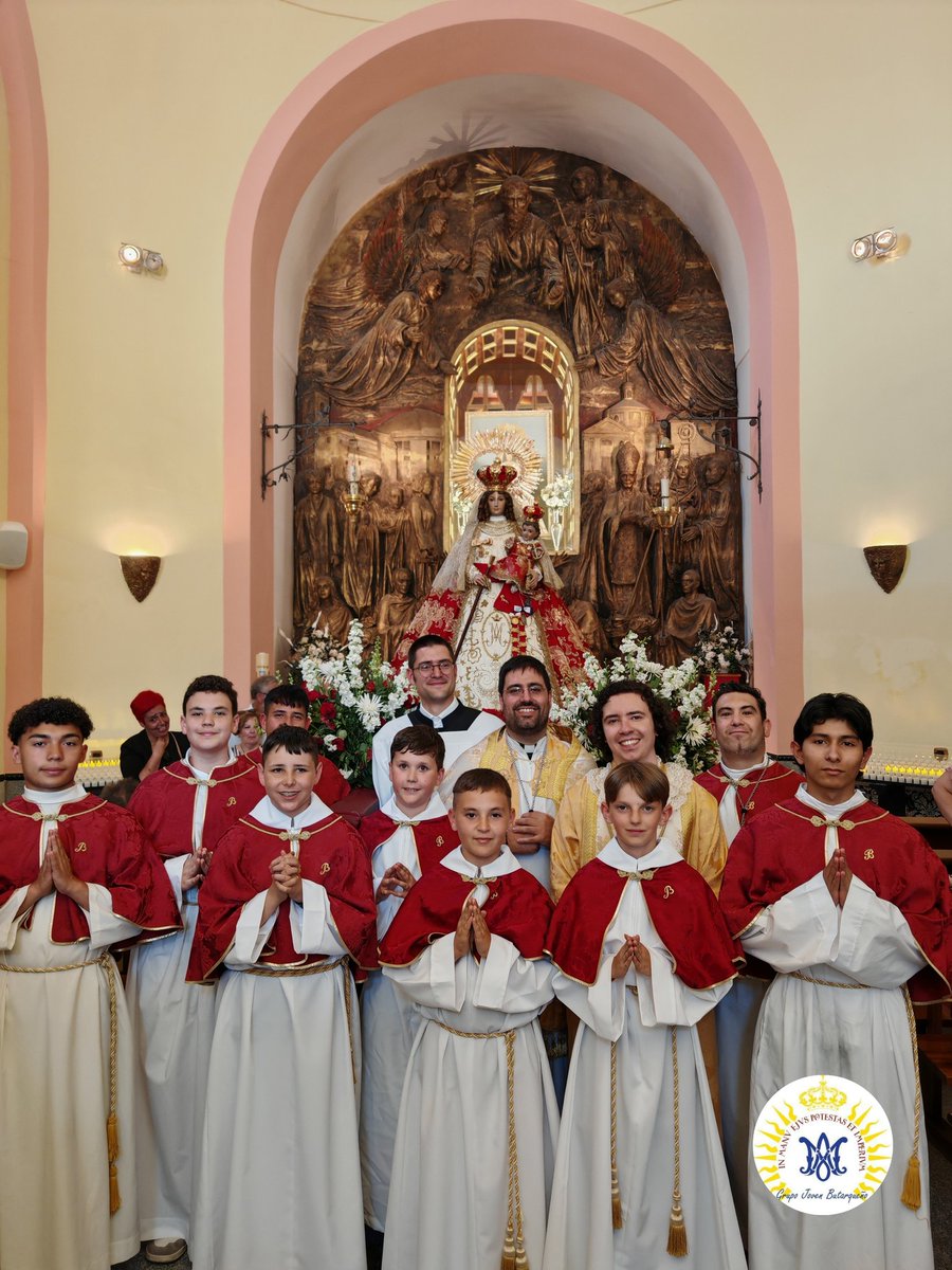 gjbutarque's tweet photo. #FIESTASDELANIVERSARIO 👑 |

   El pasado domingo, el @gjbutarque participó de la procesión del Aniversario por las calles del barrio del V Centenario. 

   ¡Gracias chicos sois los mejores! 

#SomosButarqueños
#FiestasDelAniversario👑 https://t.co/osv0vTkt44