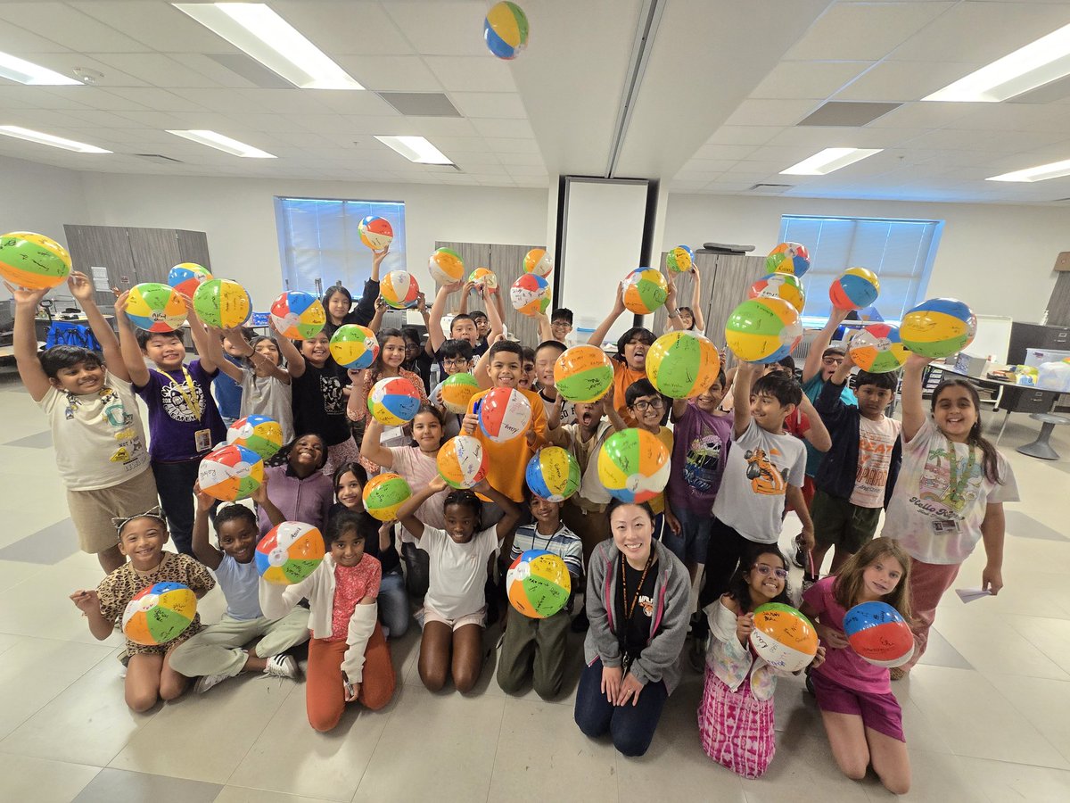 SKrohn_Learn's tweet photo. SUMMER IS HERE!!!!! Another year of such a sweet tradition- signing beach balls! I think they loved it as much as I always do! ๐ฅฐ @MYE_Leopards #MYELEAP #BetterTogetherAtMalala #FBISD #LeadthePAC #FBISDLevelUp https://t.co/e8r0Hm0Fy1