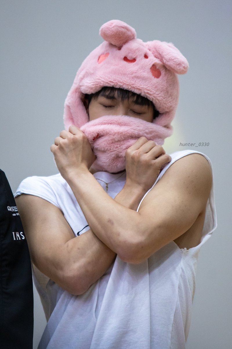 hunter_0330's tweet photo. 260528 뮤직플랜트

#xikers #싸이커스 #sumin #수민 https://t.co/nsC9II6Xys