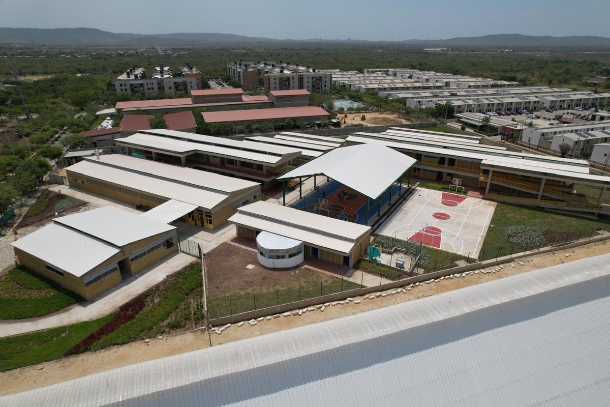 carlossaadll's tweet photo. Un colegio transforma historias, impulsa sueños y abre caminos para las nuevas generaciones. https://t.co/RPNmBubsen