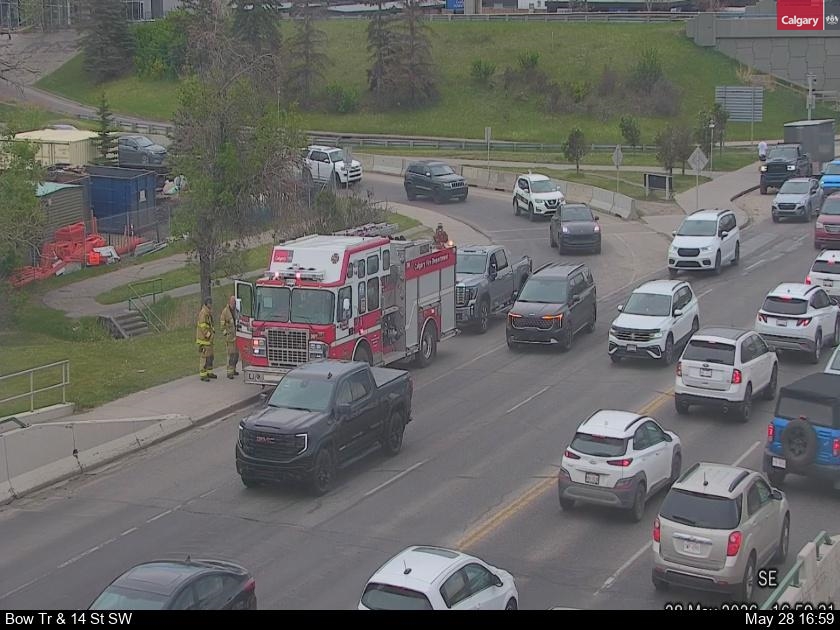 yyctransport's tweet photo. ALERT: Traffic incident on  14 St at 6 Ave SW, partially blocking merge lane to 14 St. Expect delays in the area. #yyctraffic #yycroads https://t.co/6nBJP1gLTs