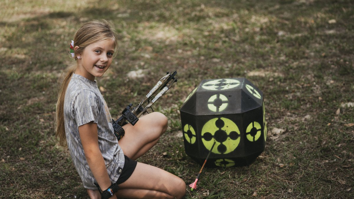 BearArchery's tweet photo. Discover the joy of archery with the Gamekeeper Jr... the perfect starting point for anyone developing their skills! Fully adjustable and complete with all the must-have accessories, you will love everything included and feel ready to take on your next target. https://t.co/H3wPTydLJ9