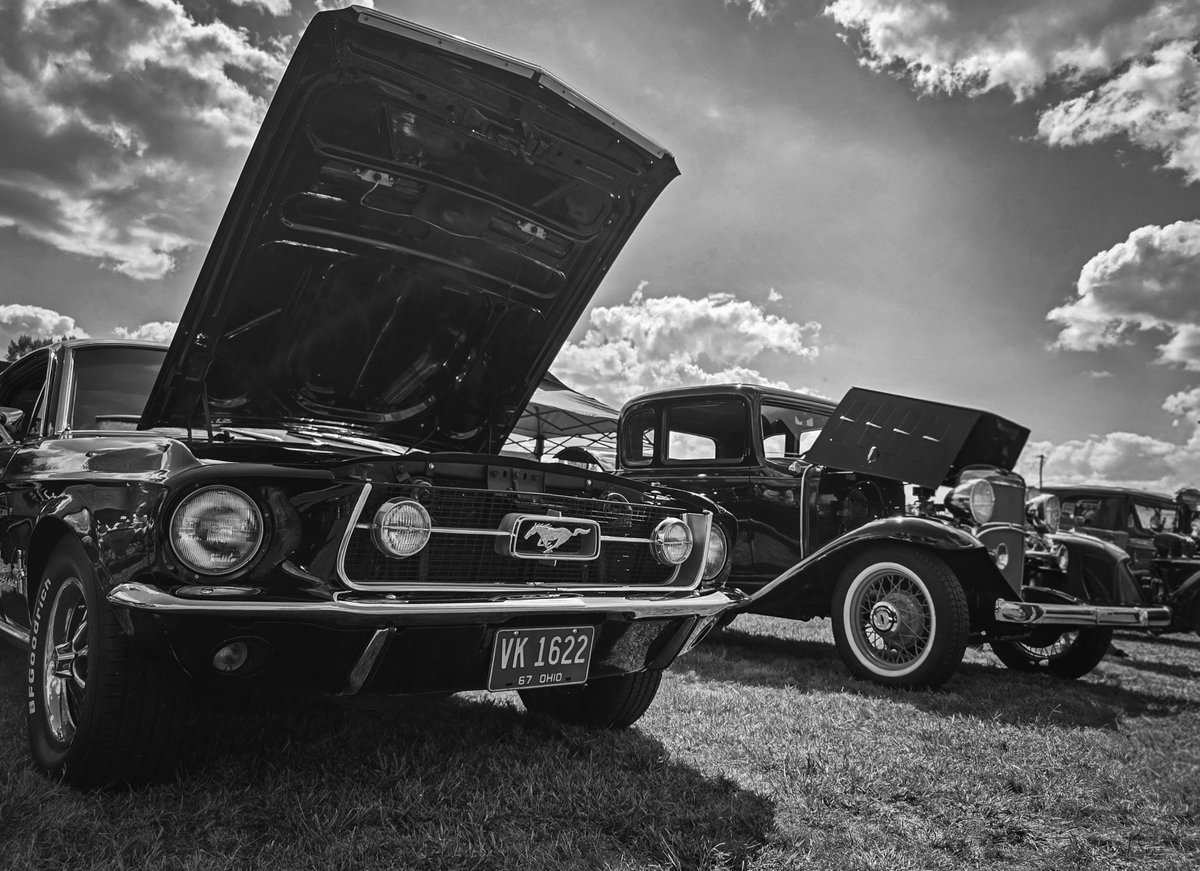 brian_crock's tweet photo. Timeless Grace

Beneath a shifting, dramatic sky, polished classics rest in grace; where timeless beauty catches the eye, and latent power commands respect and space...

Pataskala, Ohio. September 27, 2025 #ClassicCars

https://t.co/MkGGAp3z0t https://t.co/CSjFigfvox