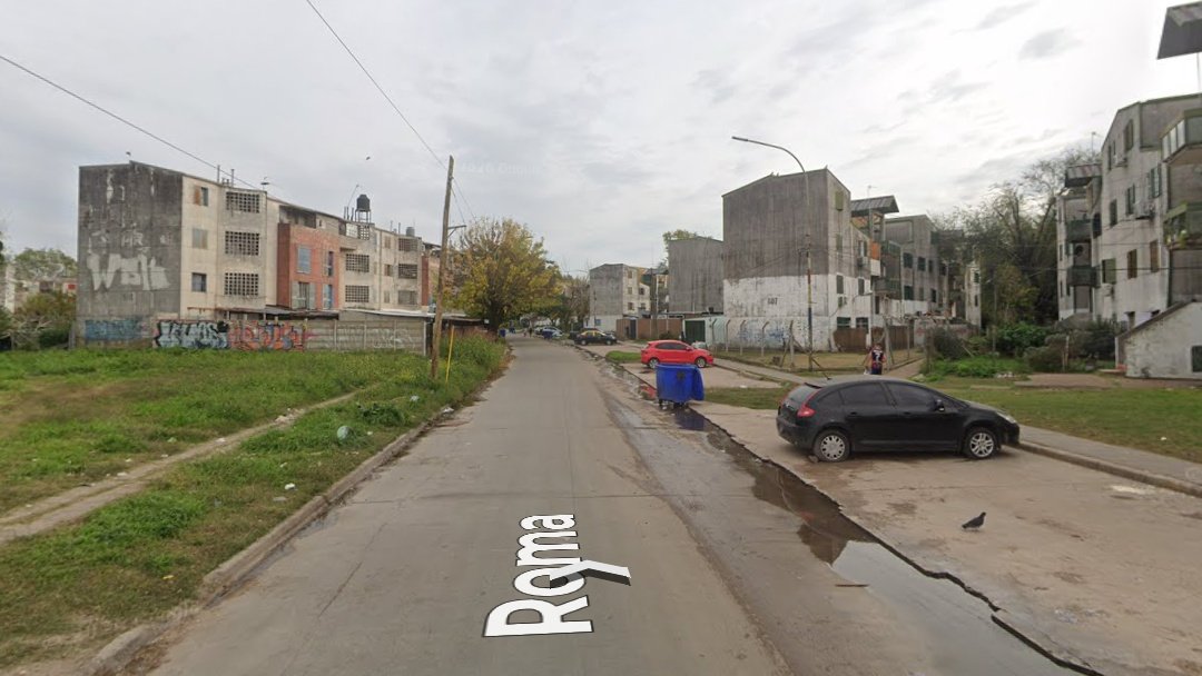 whoatte's tweet photo. complejo habitacional las catonas en trujui, partido de moreno. tiene un algo https://t.co/o5hui72ed2