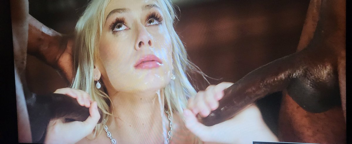 Bubblessaccount's tweet photo. Kay Lovely is so fucking hot https://t.co/o29o2sqttK