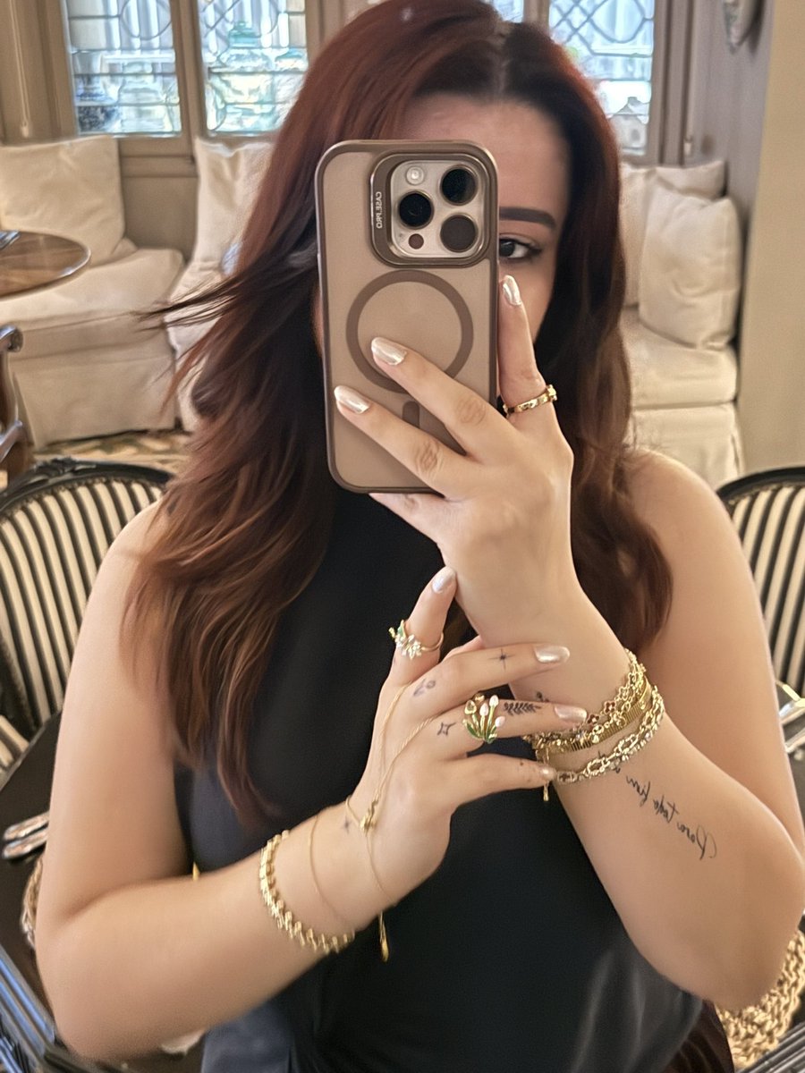 EvinaAccessory's tweet photo. biraz çiçek biraz gold biraz takı aşkı ✨🌷 https://t.co/lDgEBOu88N