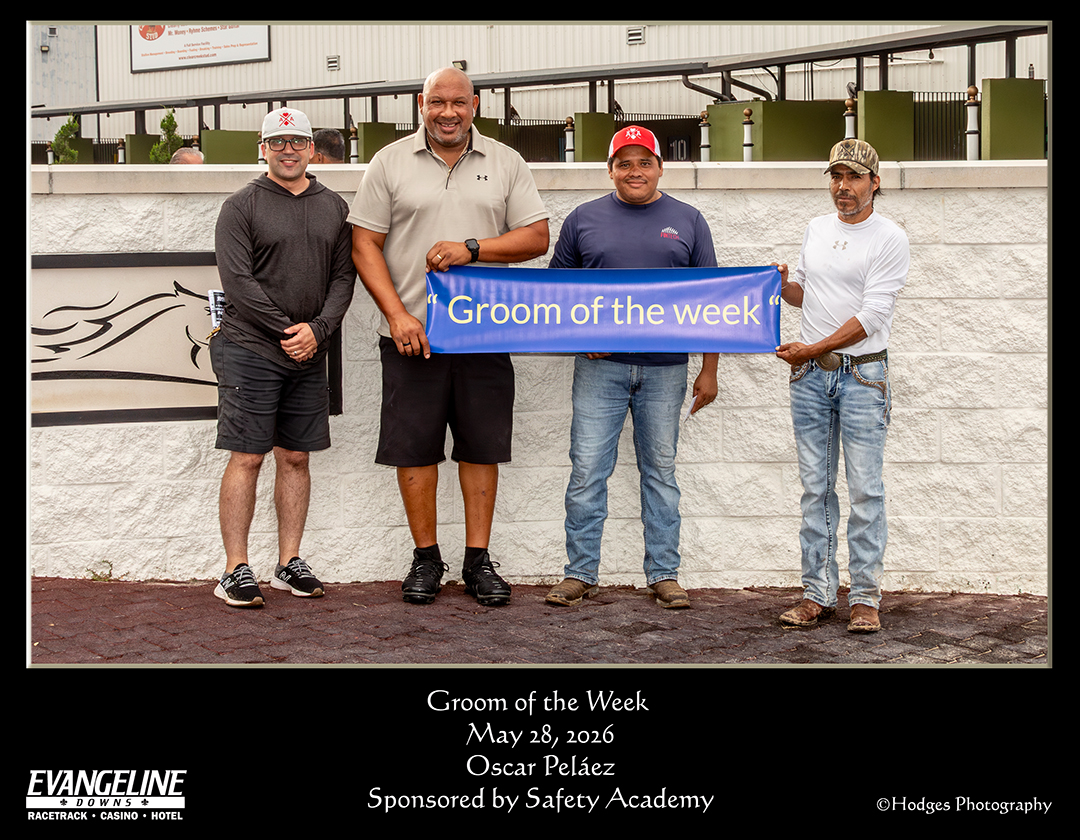 EVDRacing's tweet photo. This week's Safety Academy Groom of the Week is Oscar Pelaez.  Oscar works in the barn with trainer Tony Alberto.  Congratulations Oscar!!

Photo:  Hodges Photography

#IlsSontPartis https://t.co/xvLIcW1mvL