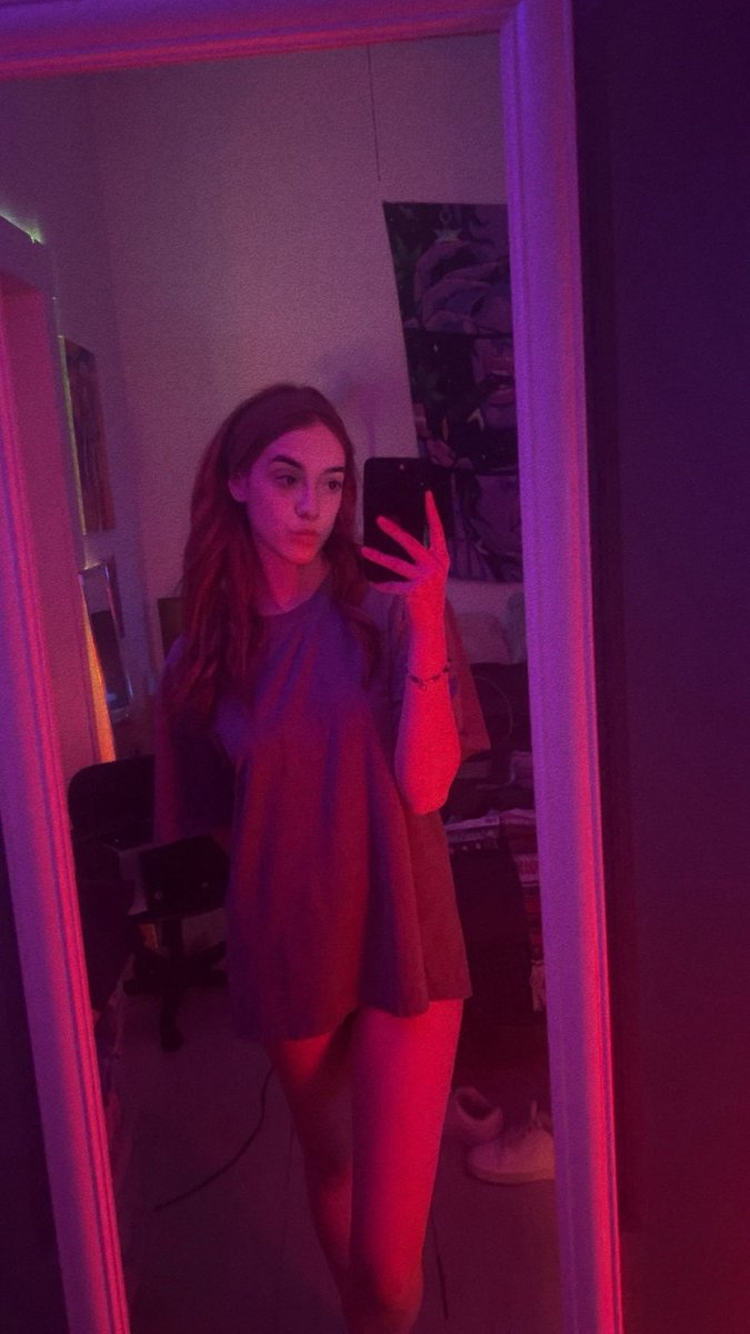 HalloPrincessa's tweet photo. @00Sindirella hiii 💋 https://t.co/pLP3FtIy4s